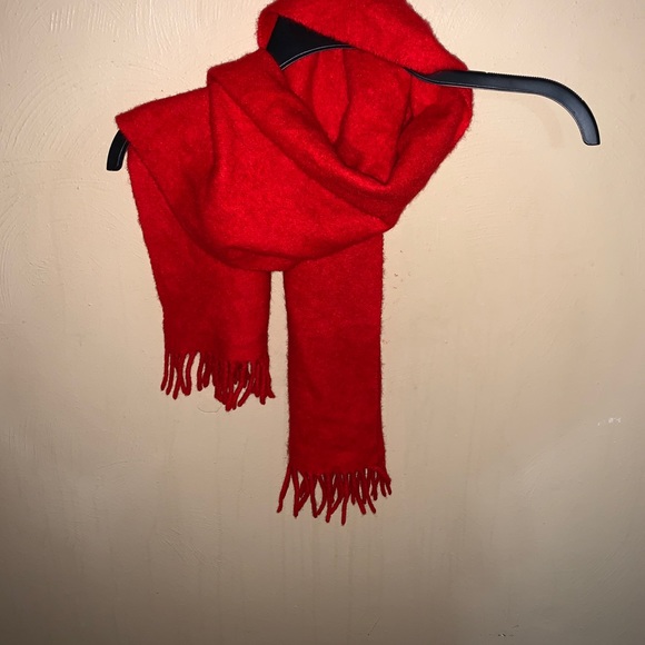 Scarves - Picture 4 of 6